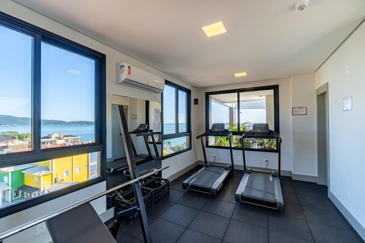 Confortavel Loft Em Condominio Com Piscina 봄비나스 외부 사진