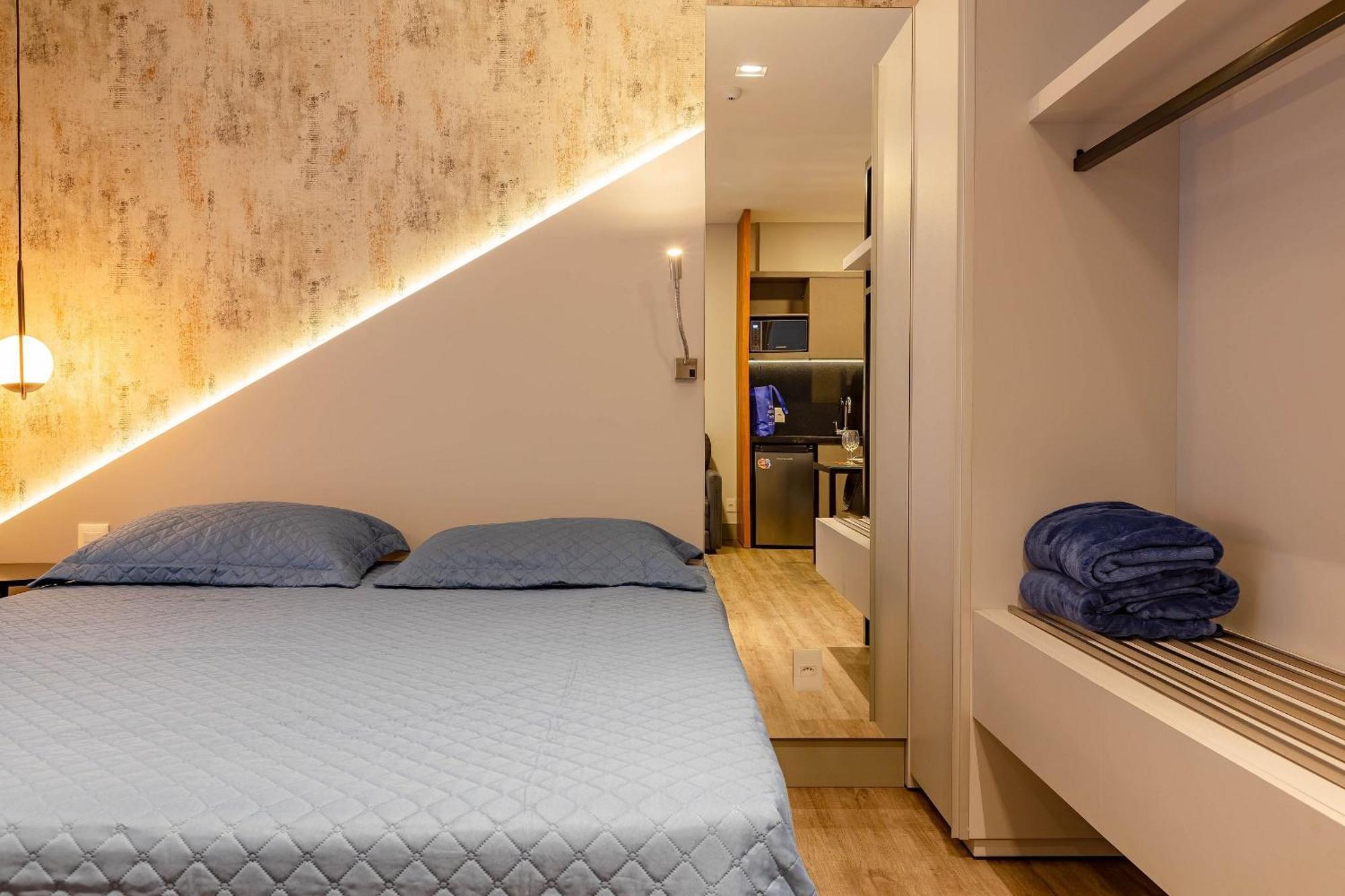 Confortavel Loft Em Condominio Com Piscina 봄비나스 외부 사진